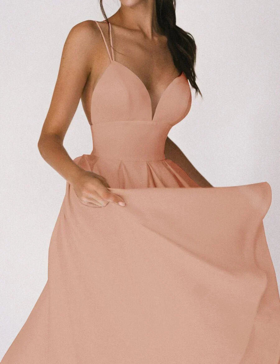 Elara - Elegant Minimalist Dress