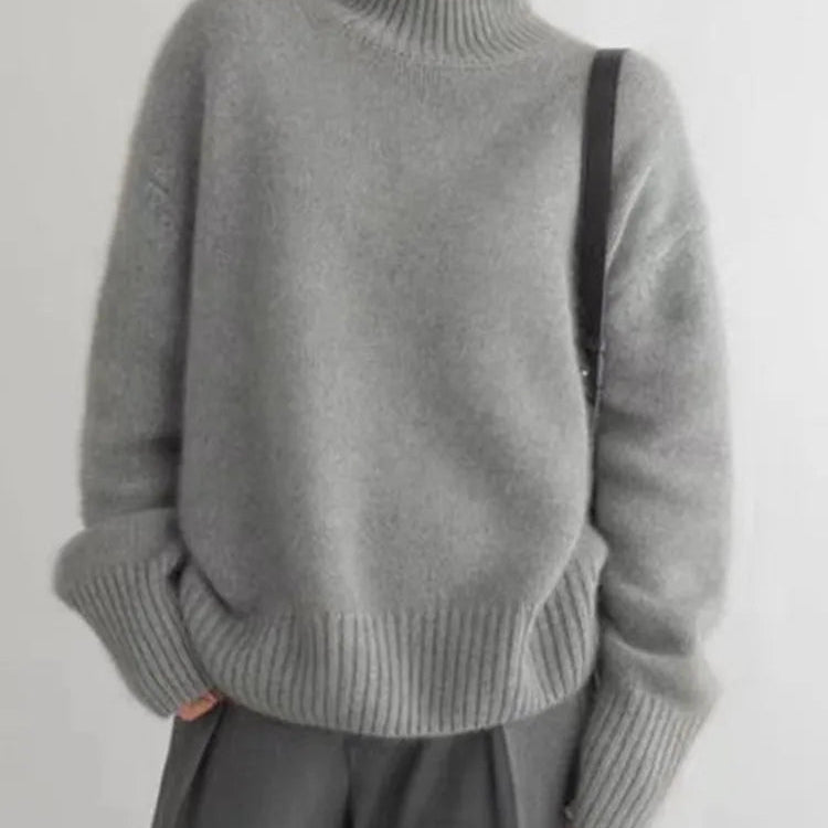 Amaya | Luxurious Cashmere Turtleneck Sweater