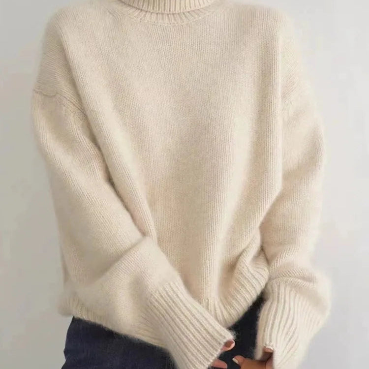 Amaya | Luxurious Cashmere Turtleneck Sweater
