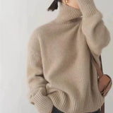 Amaya | Luxurious Cashmere Turtleneck Sweater